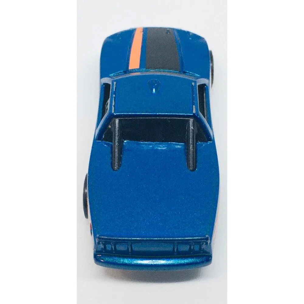 Circle Trucker Hot Wheels 2010 Blue Orange Tony DeBerry Race Car 20 Mattel H35